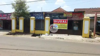 Rumah Strategis + Ruang Usaha SHM Pinggir Jalan Raya Mijen