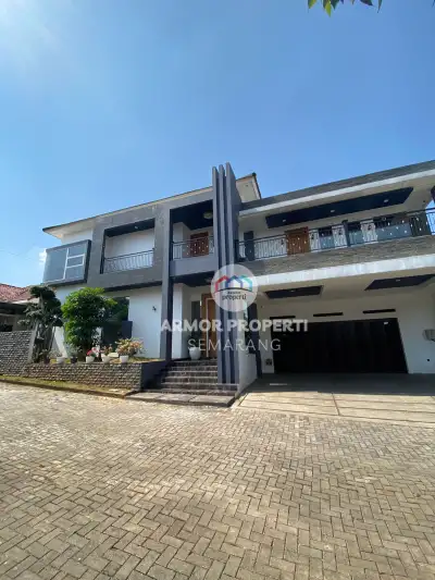 Rumah Mewah Super Luas Kualitas Premium + Kolam Ikan di Belakang Pasar Mijen