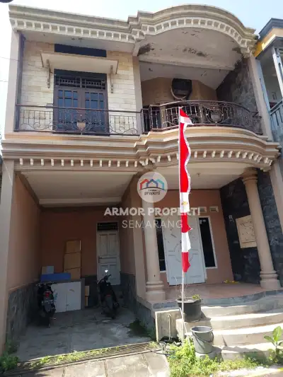 Rumah Mewah 2 Lantai di Beringin Asri, Ngaliyan