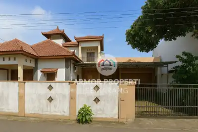 Rumah Mewah Mini Pool Banyumanik Semarang 5KT 4KM 456m²